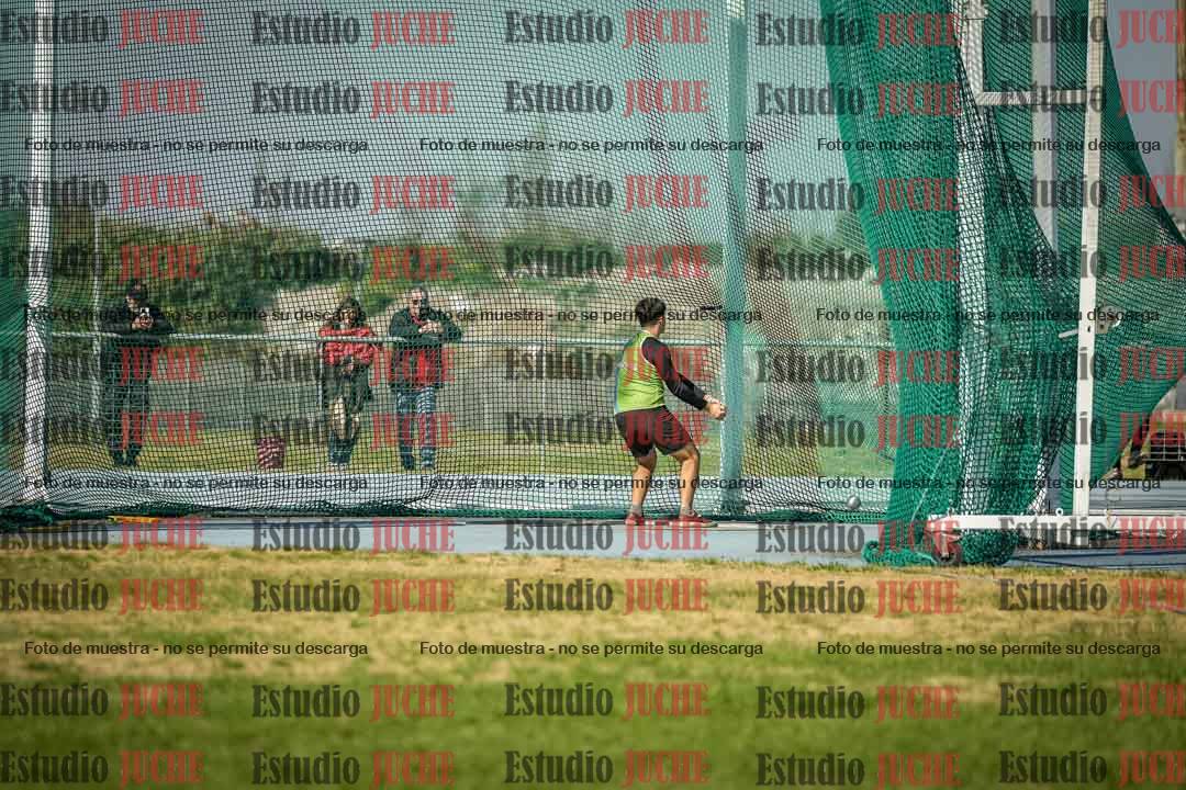 Fotos del lanzamiento de martillo de varones
