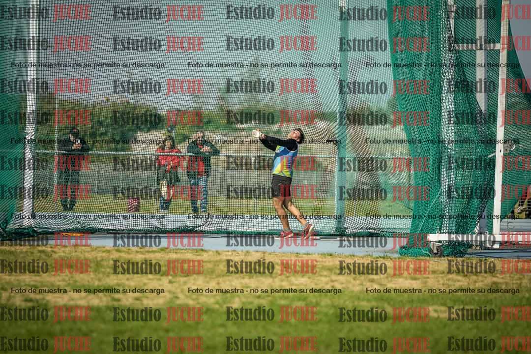 Fotos del lanzamiento de martillo de varones