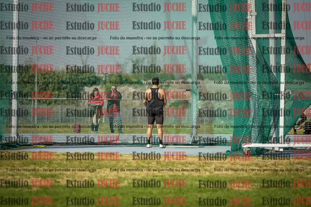 Fotos del lanzamiento de martillo de varones