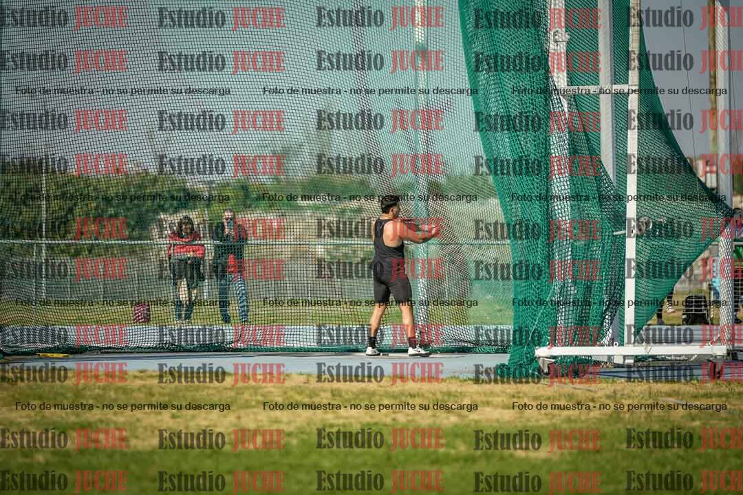 Fotos del lanzamiento de martillo de varones