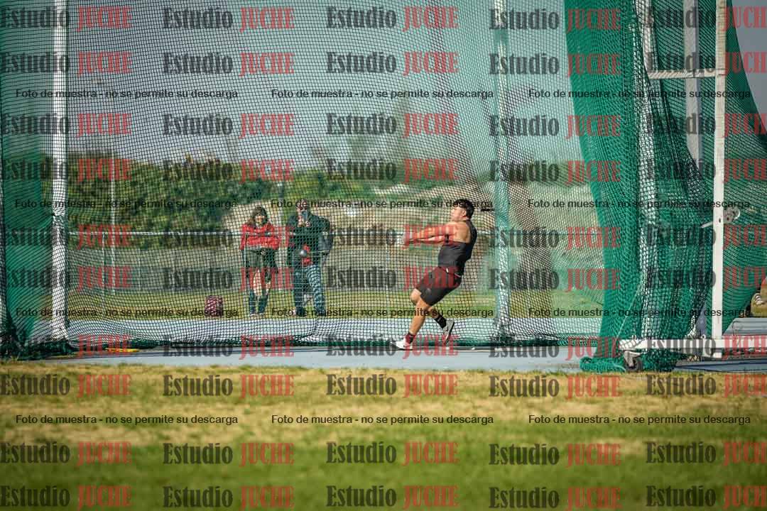 Fotos del lanzamiento de martillo de varones