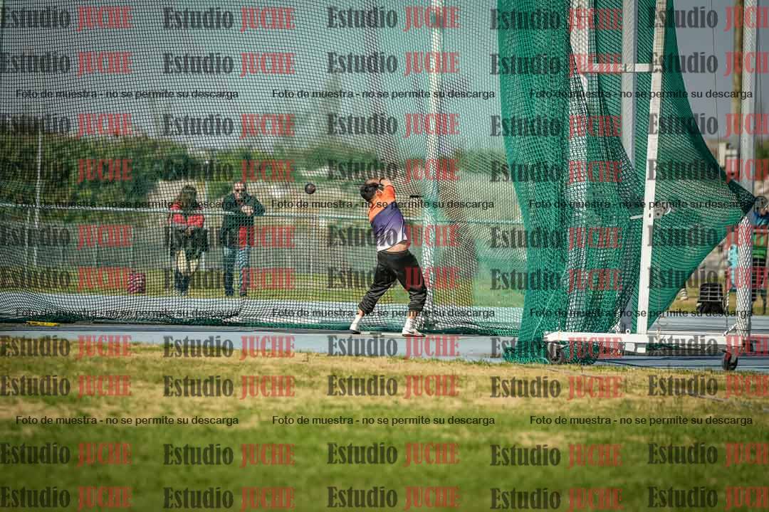 Fotos del lanzamiento de martillo de varones