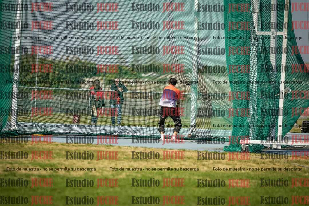 Fotos del lanzamiento de martillo de varones