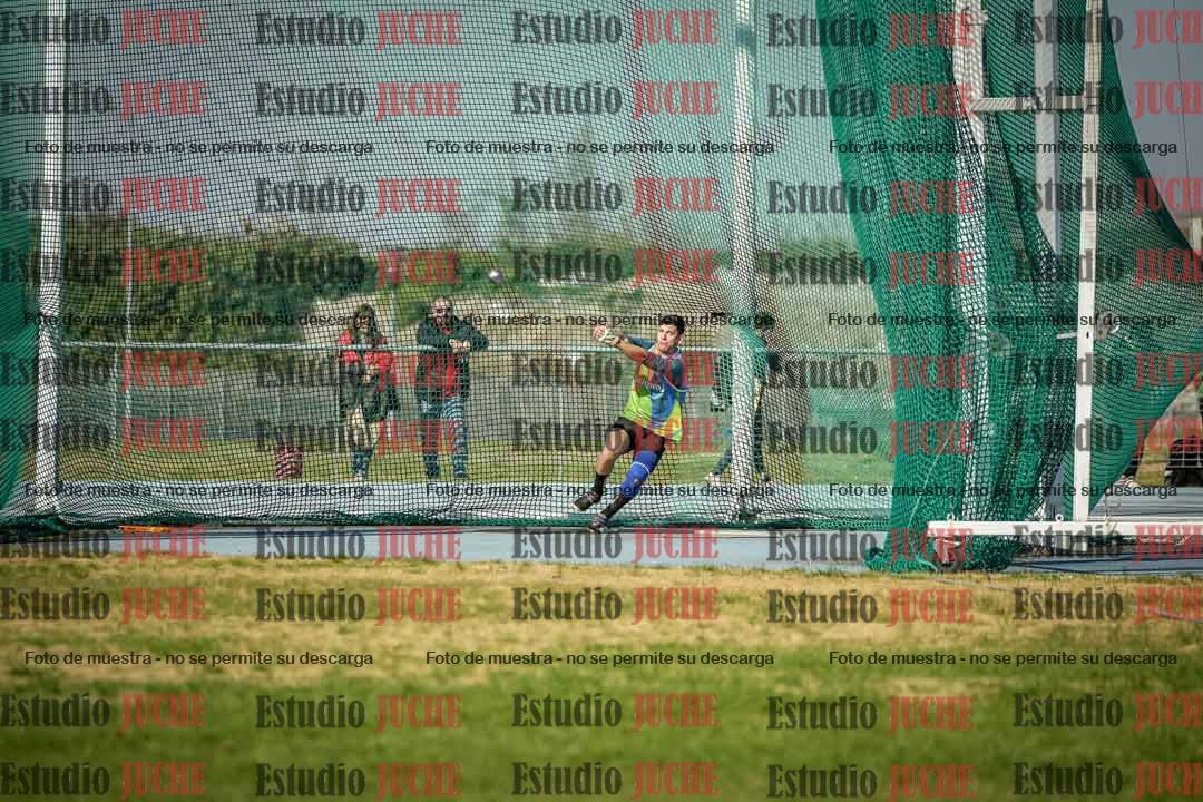 Fotos del lanzamiento de martillo de varones