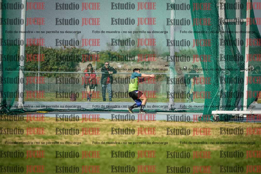 Fotos del lanzamiento de martillo de varones