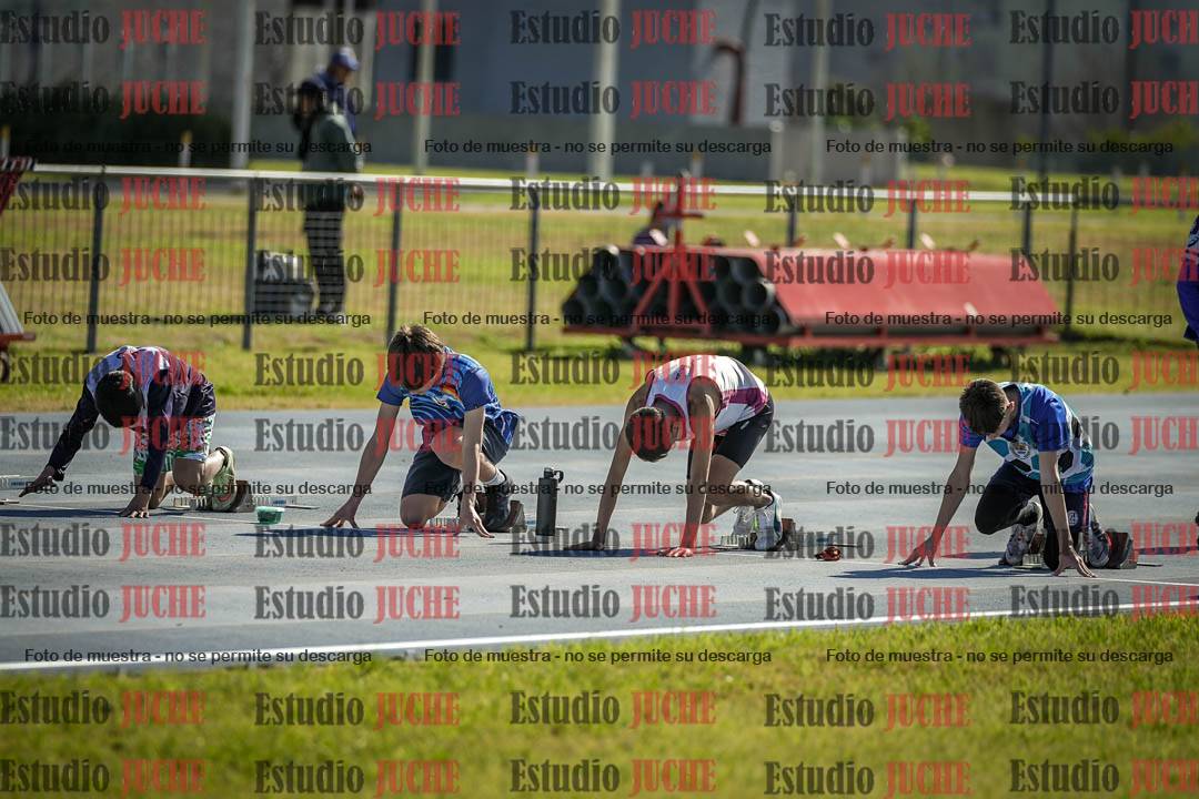 Fotos de los 80 m llanos de varones