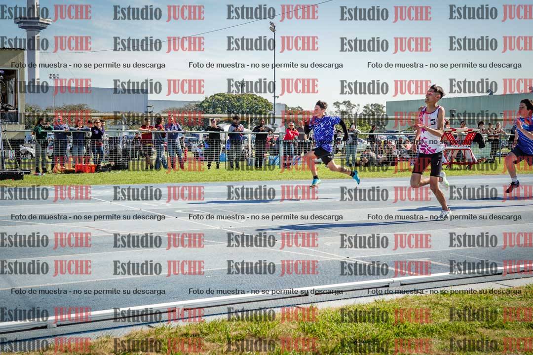 Fotos de los 80 m llanos de varones