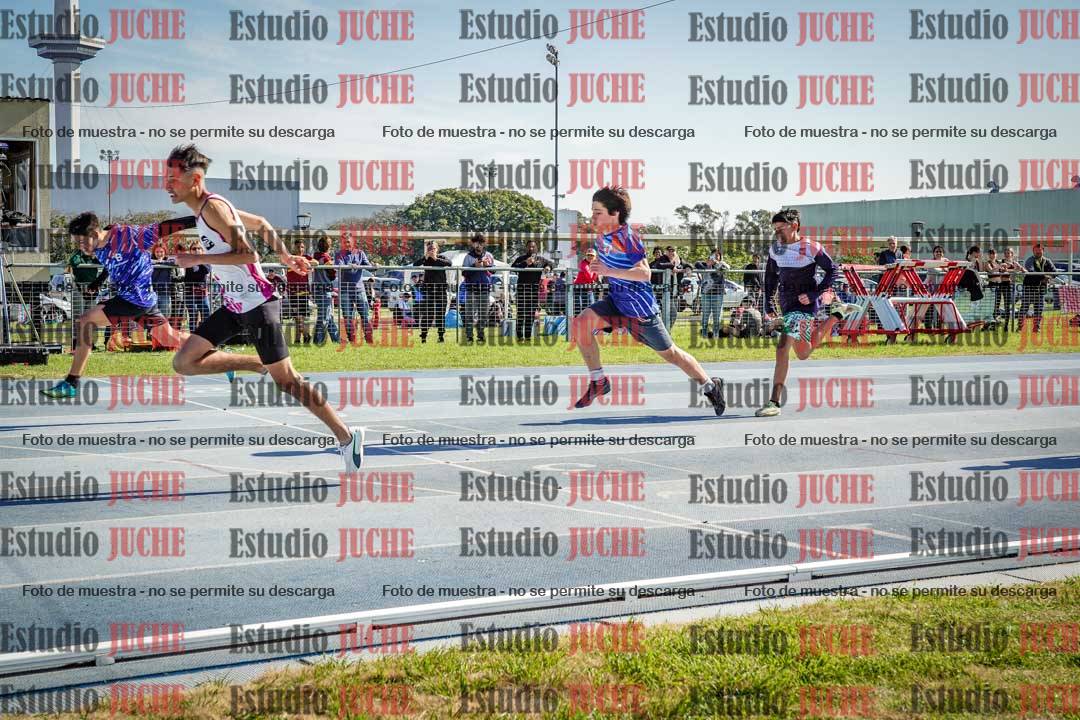 Fotos de los 80 m llanos de varones
