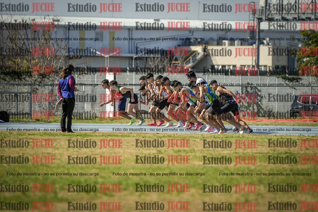 Fotos de los 1000 m llanos de varones