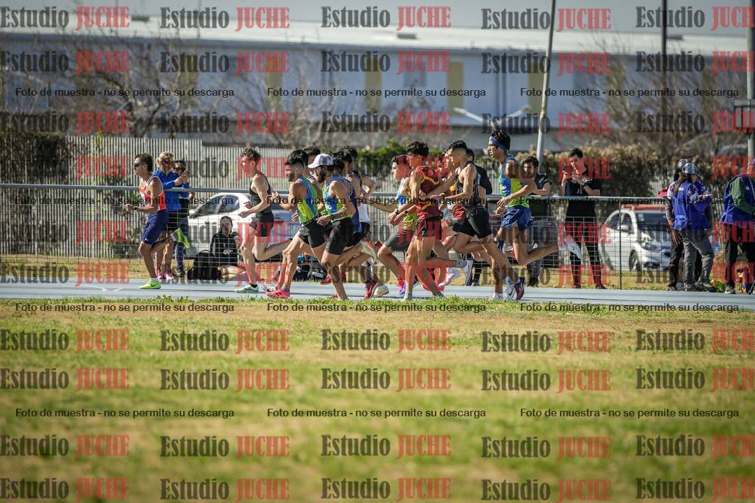 Fotos de los 1000 m llanos de varones
