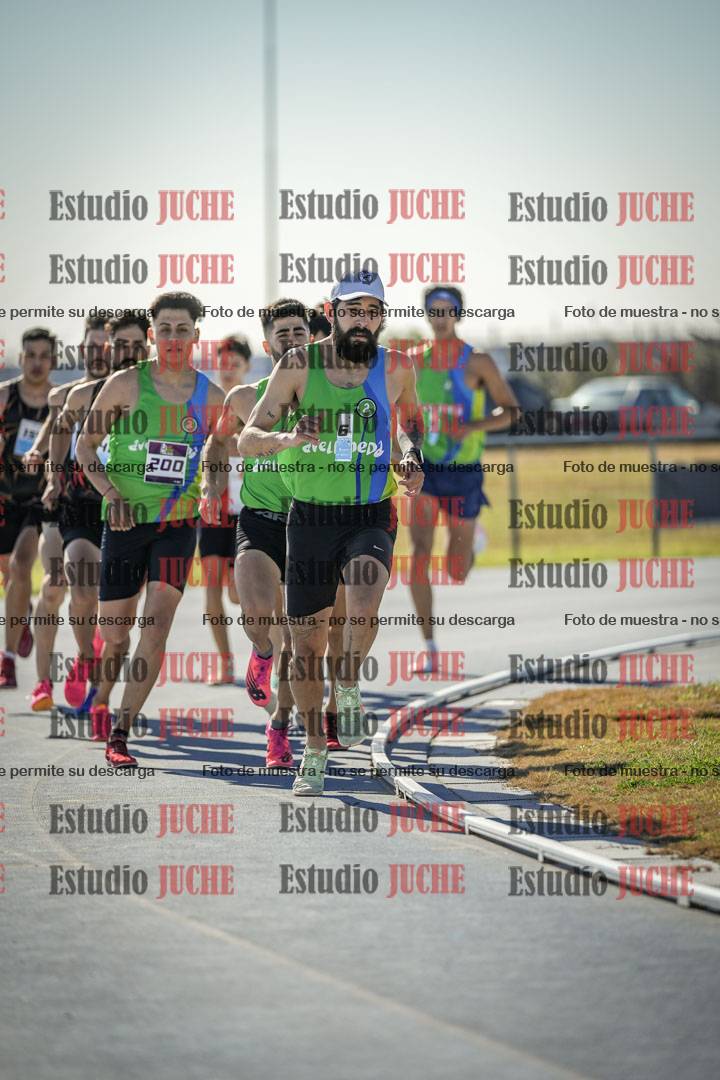 Fotos de los 1000 m llanos de varones