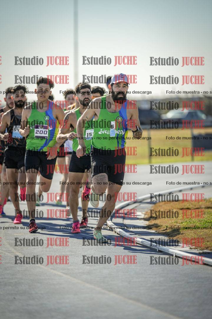 Fotos de los 1000 m llanos de varones