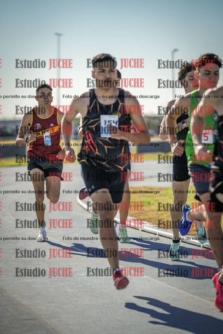 Fotos de los 1000 m llanos de varones