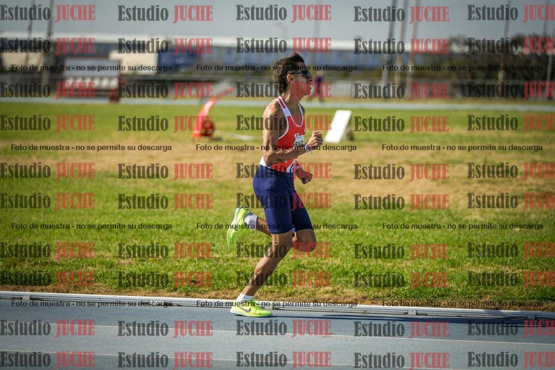 Fotos de los 1000 m llanos de varones