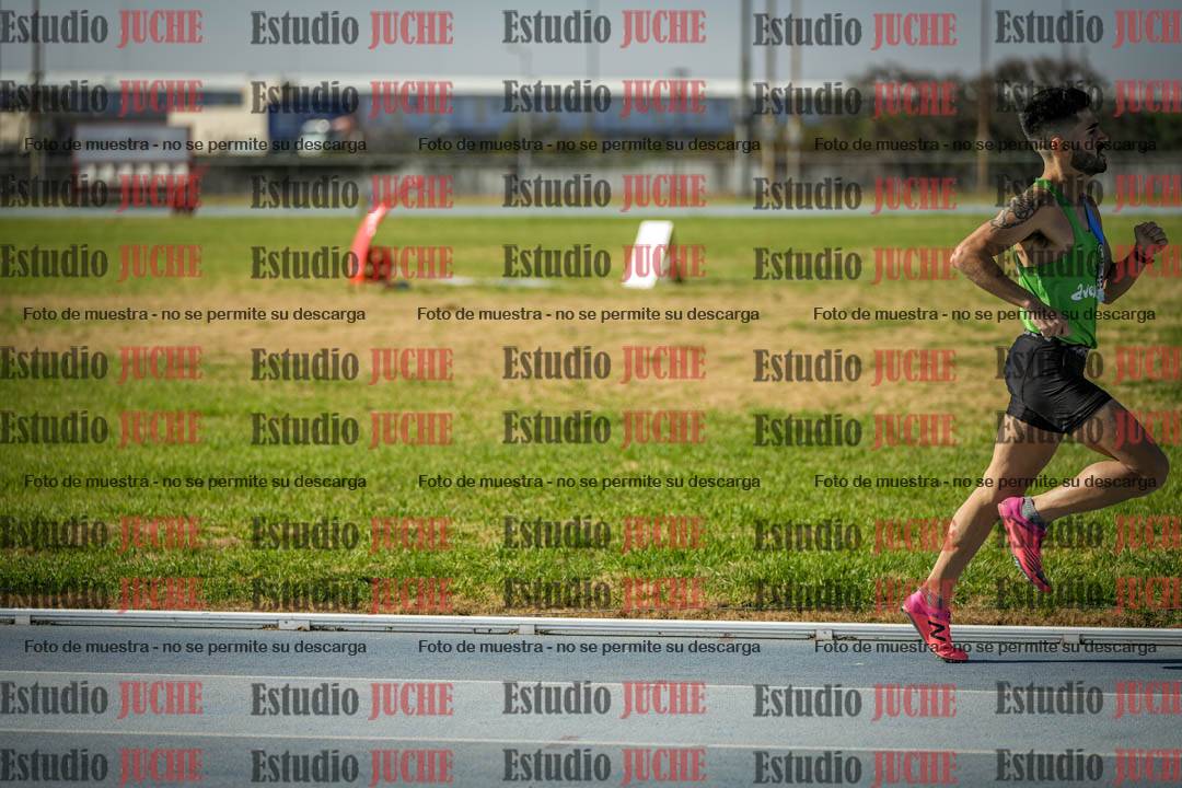 Fotos de los 1000 m llanos de varones