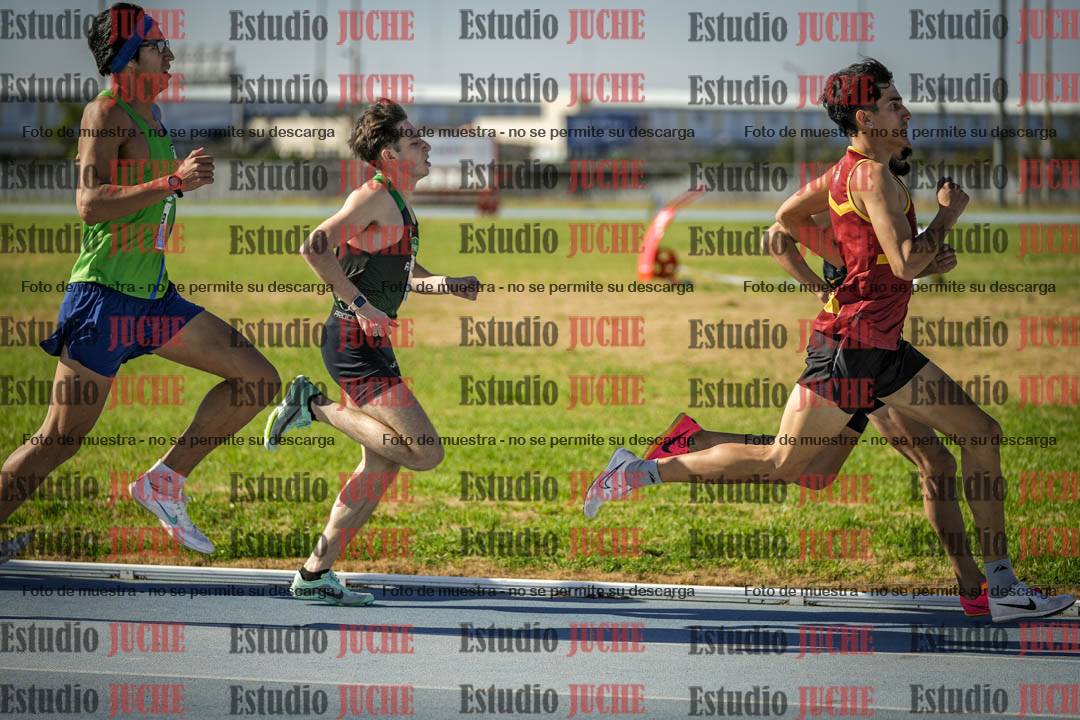Fotos de los 1000 m llanos de varones