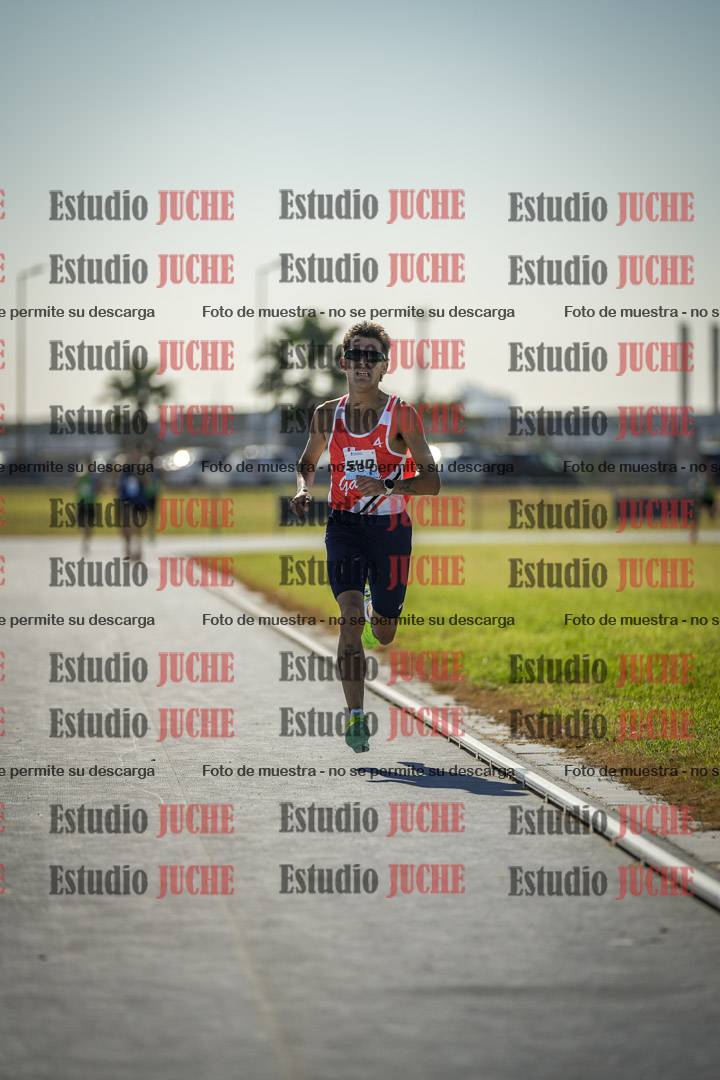 Fotos de los 1000 m llanos de varones