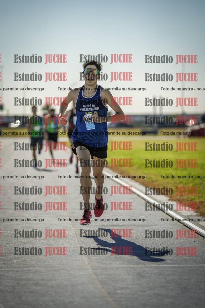 Fotos de los 1000 m llanos de varones