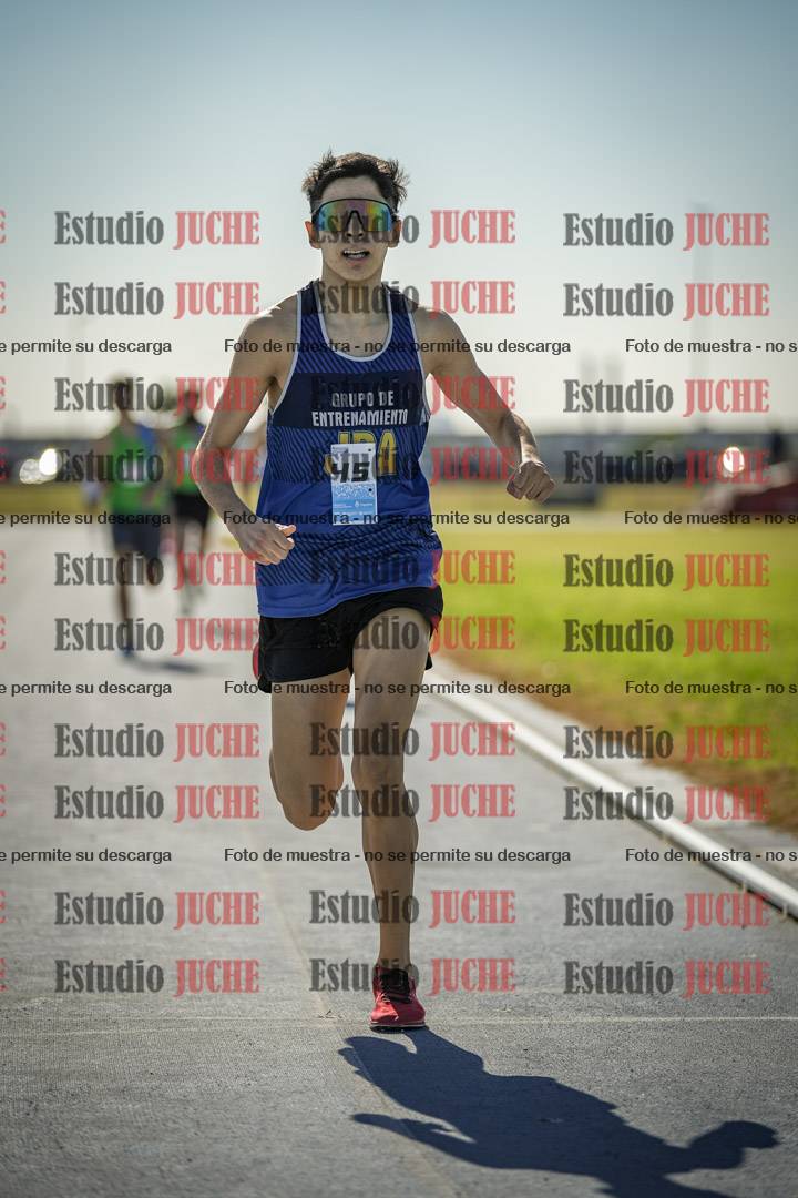 Fotos de los 1000 m llanos de varones