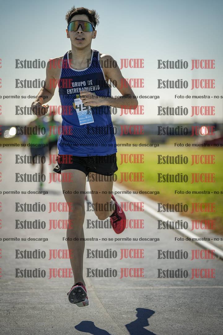 Fotos de los 1000 m llanos de varones