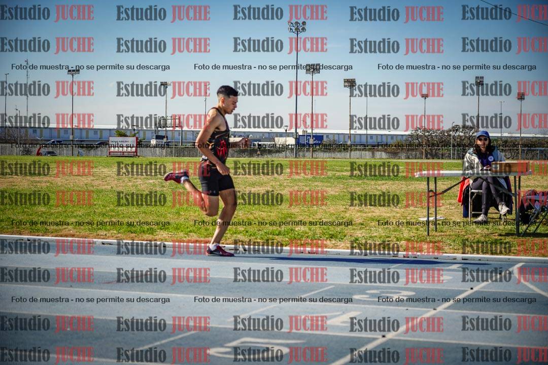 Fotos de los 1000 m llanos de varones