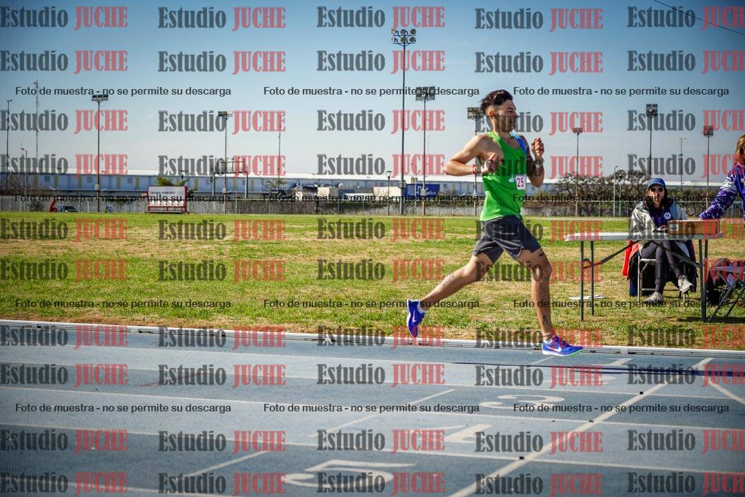 Fotos de los 1000 m llanos de varones