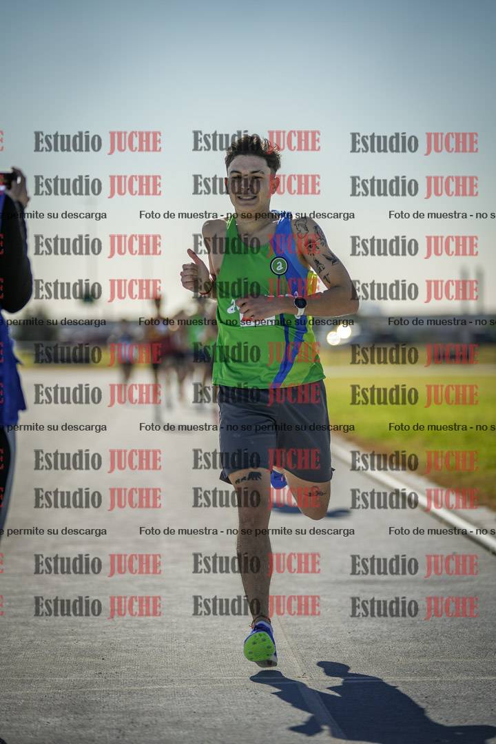 Fotos de los 1000 m llanos de varones