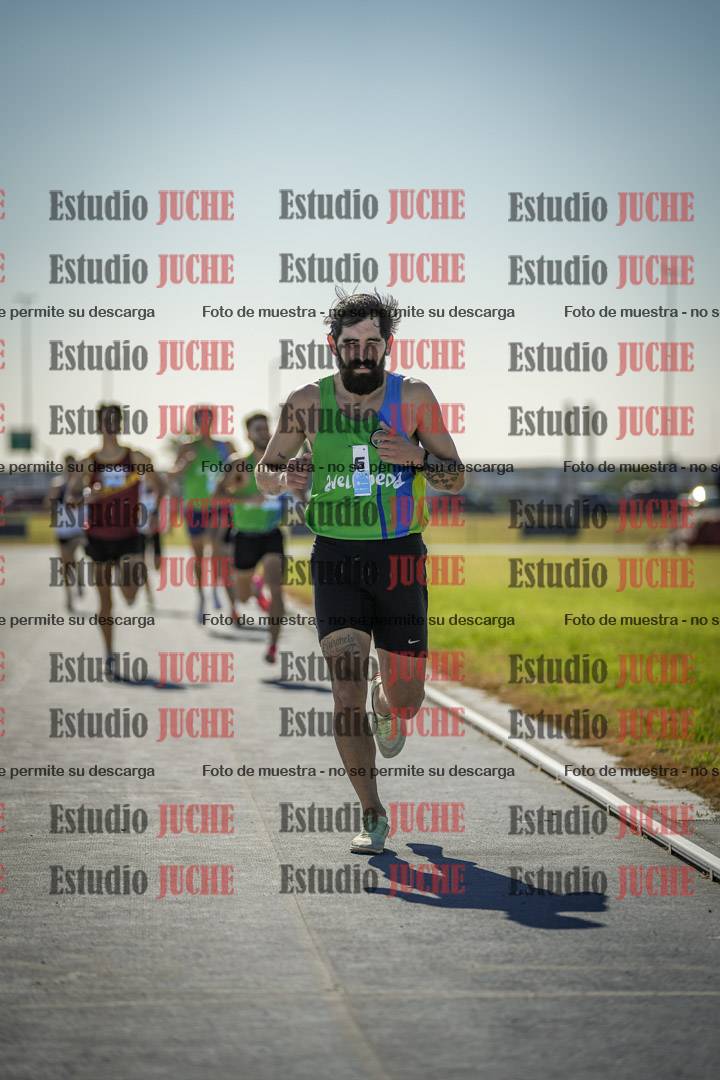 Fotos de los 1000 m llanos de varones