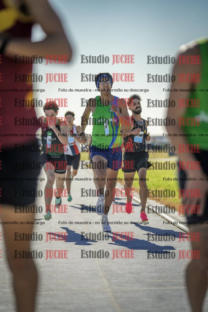 Fotos de los 1000 m llanos de varones