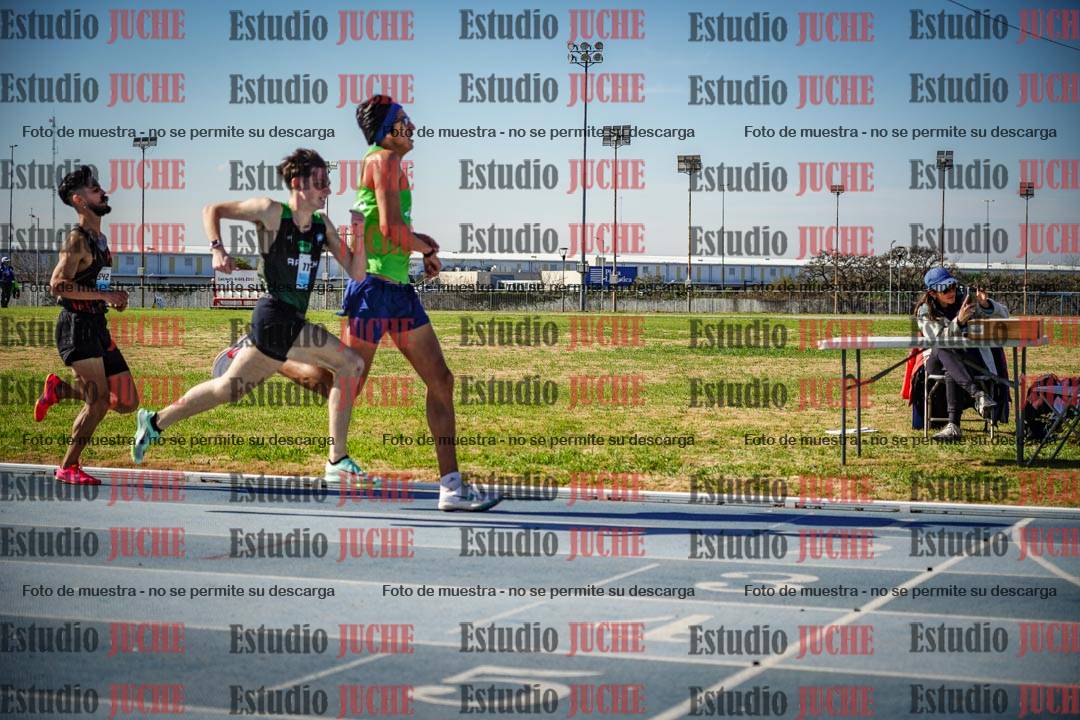 Fotos de los 1000 m llanos de varones