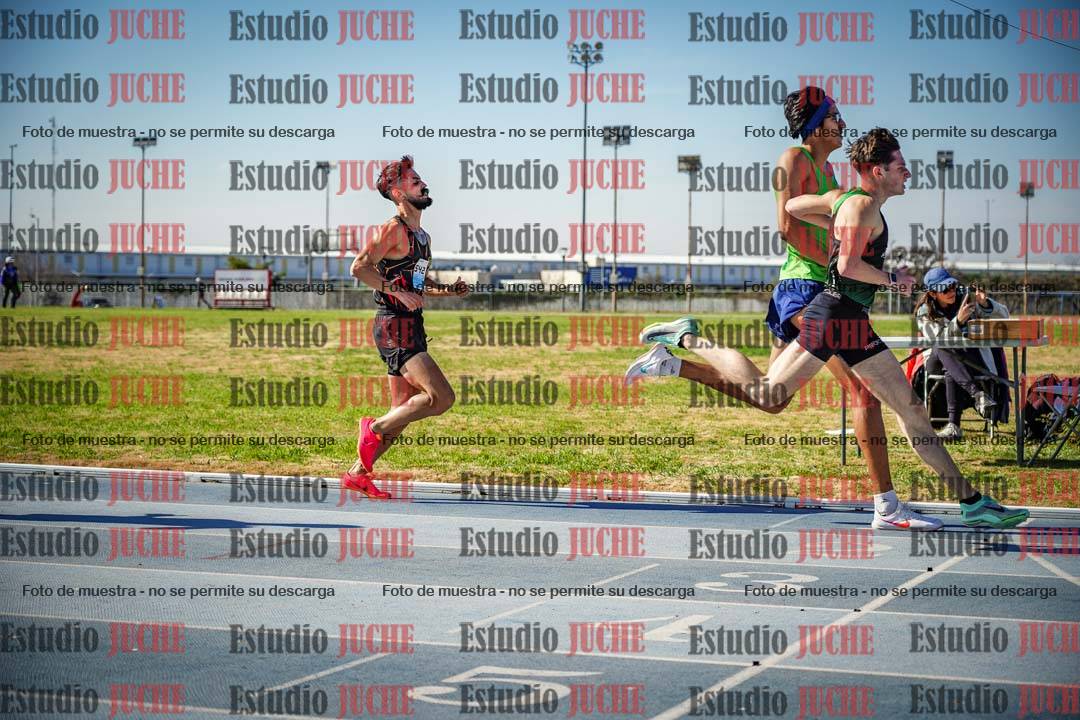 Fotos de los 1000 m llanos de varones