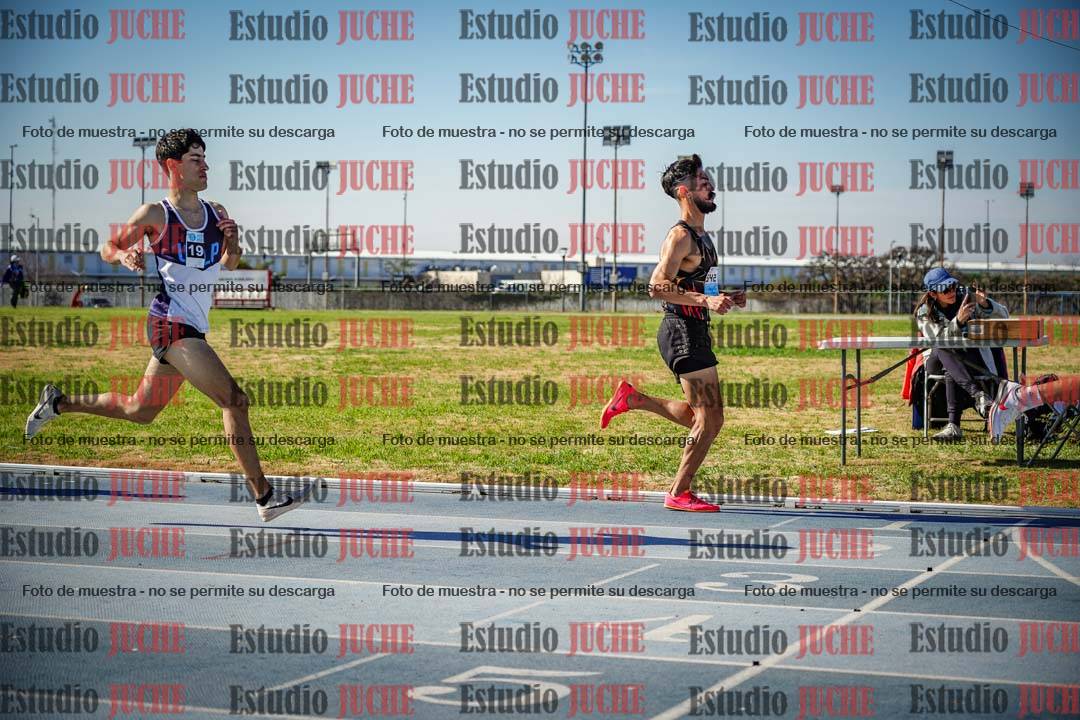 Fotos de los 1000 m llanos de varones