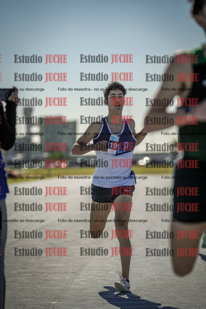 Fotos de los 1000 m llanos de varones