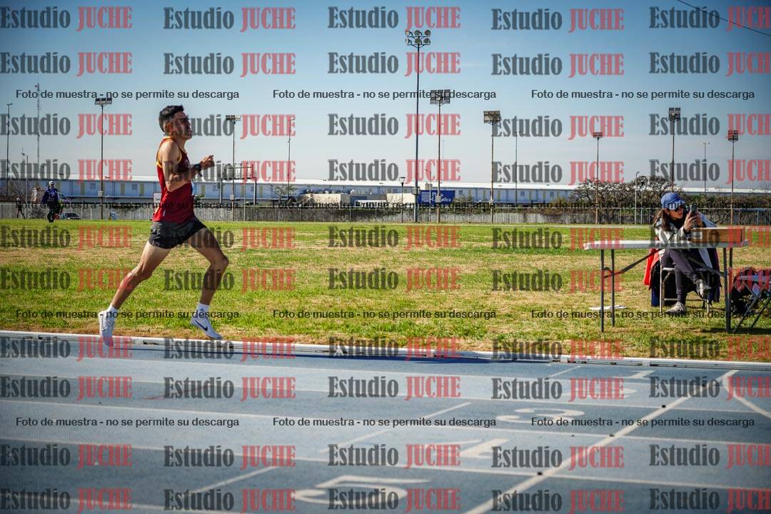 Fotos de los 1000 m llanos de varones