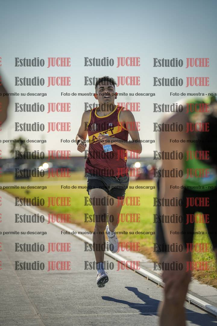 Fotos de los 1000 m llanos de varones