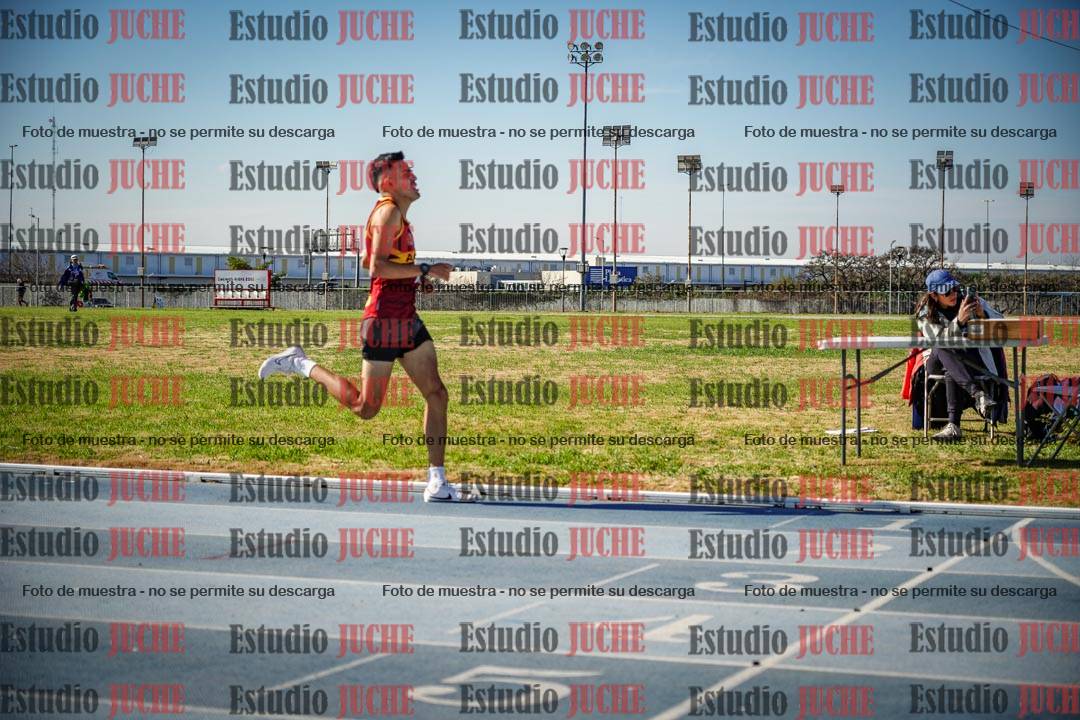 Fotos de los 1000 m llanos de varones