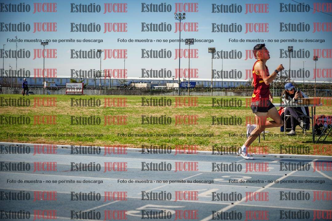 Fotos de los 1000 m llanos de varones