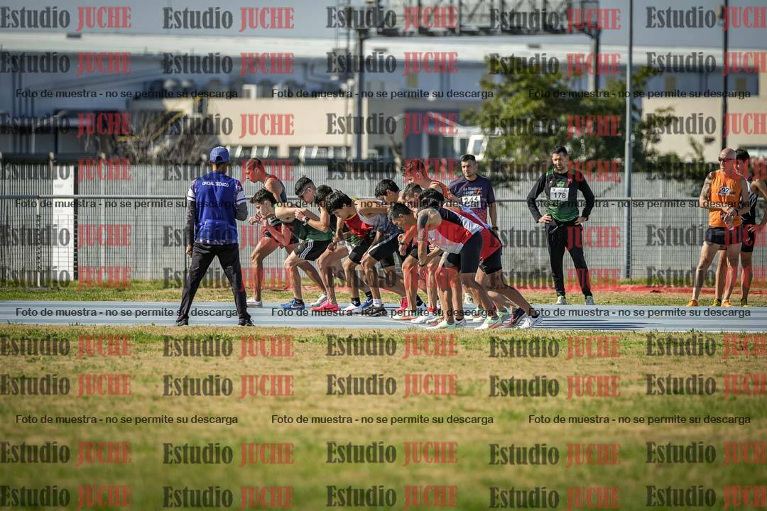 Fotos de los 1000 m llanos de varones