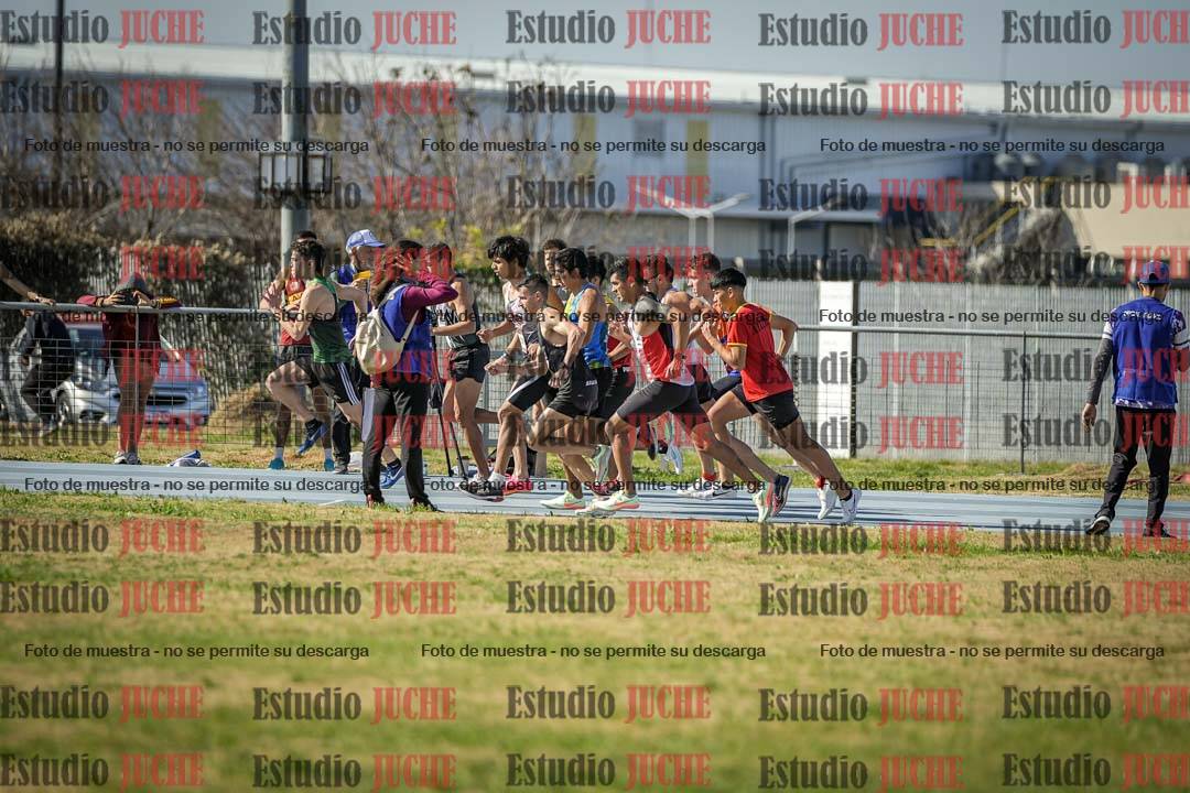 Fotos de los 1000 m llanos de varones