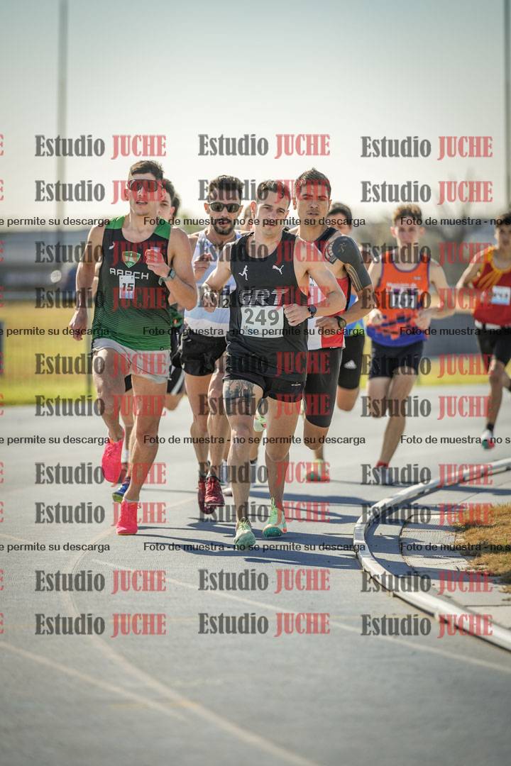 Fotos de los 1000 m llanos de varones