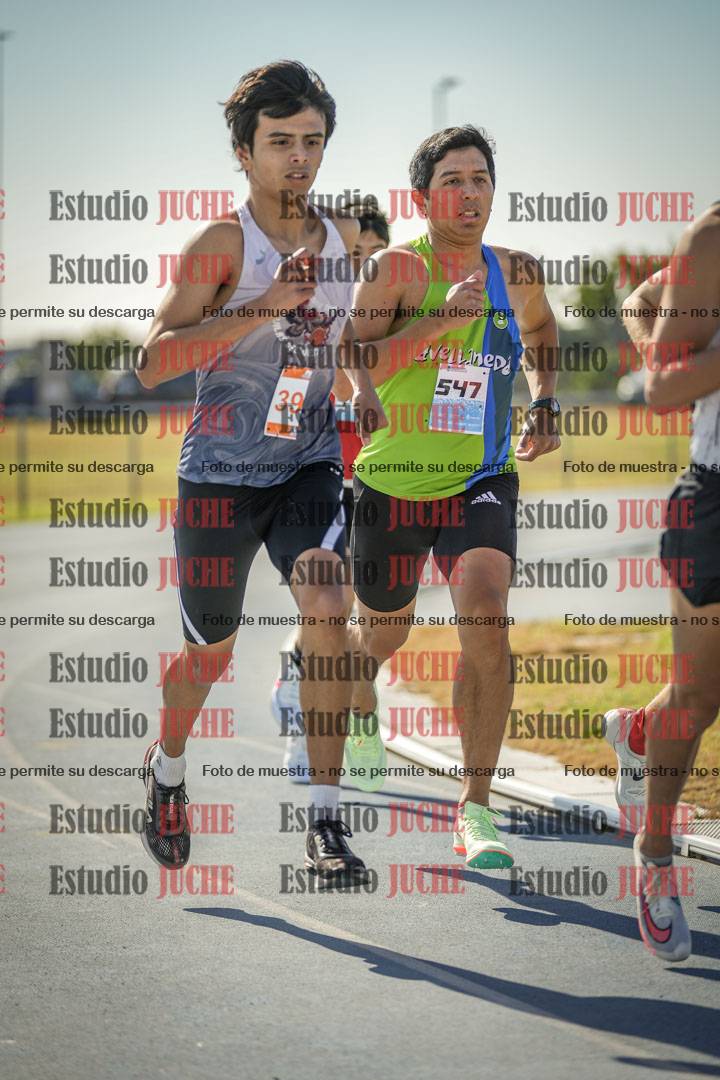 Fotos de los 1000 m llanos de varones