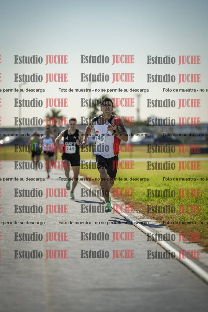 Fotos de los 1000 m llanos de varones