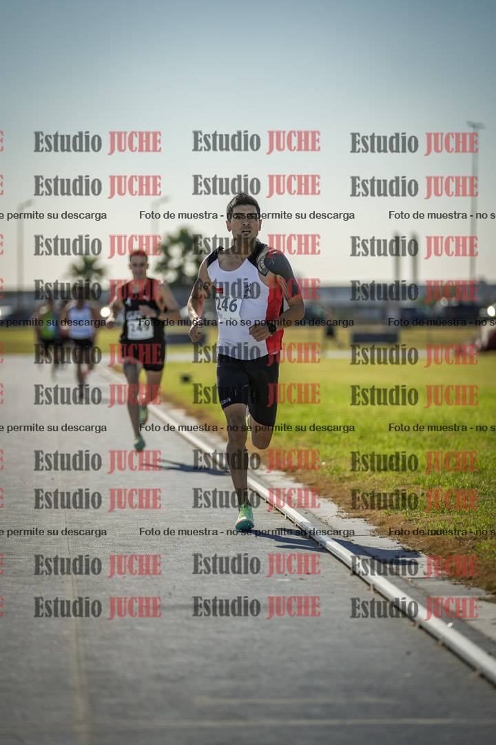 Fotos de los 1000 m llanos de varones