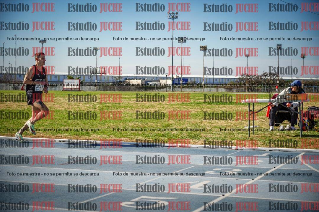 Fotos de los 1000 m llanos de varones