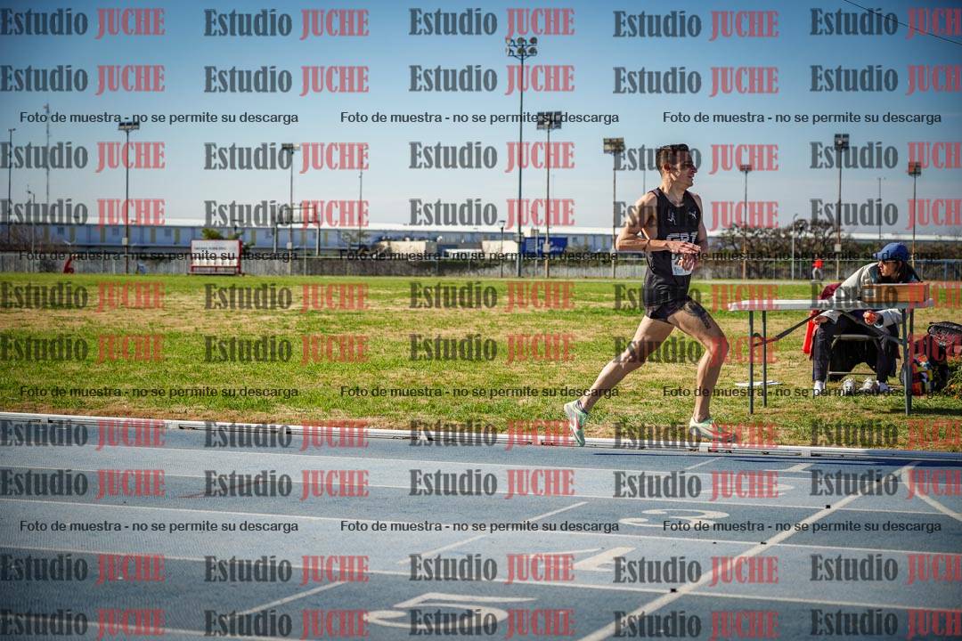 Fotos de los 1000 m llanos de varones