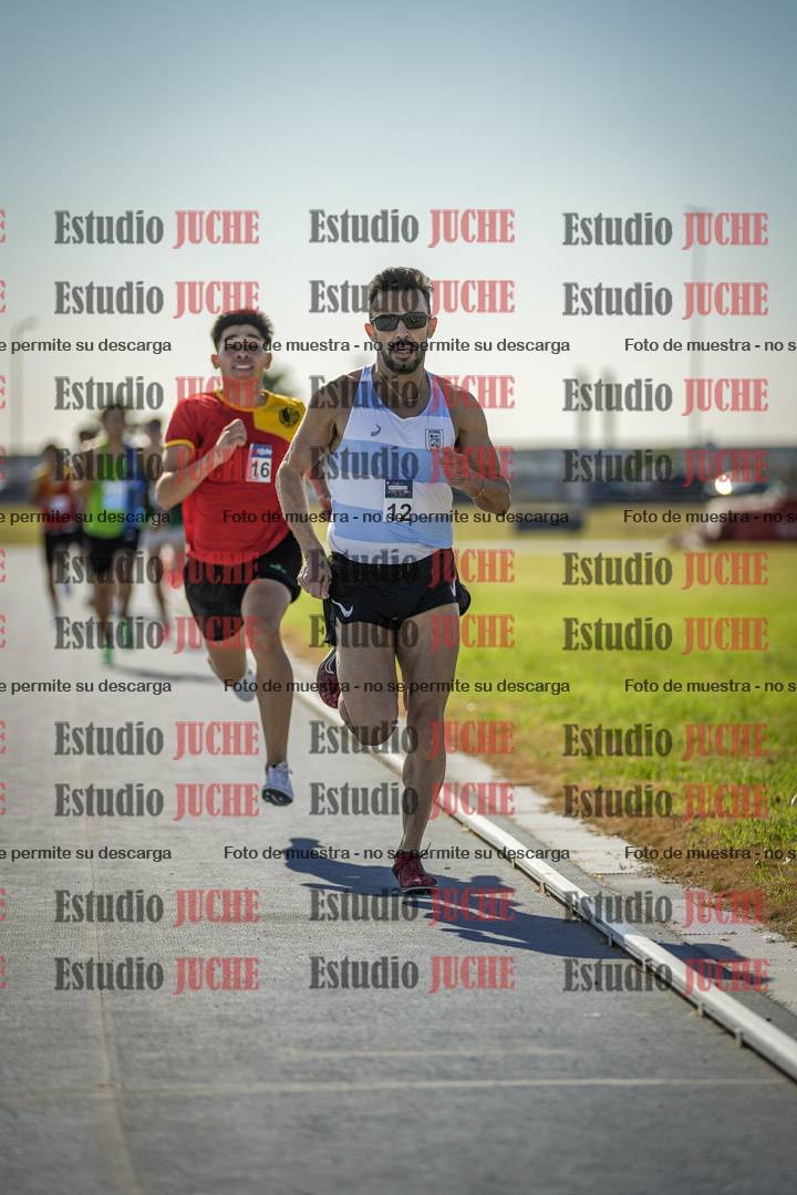 Fotos de los 1000 m llanos de varones