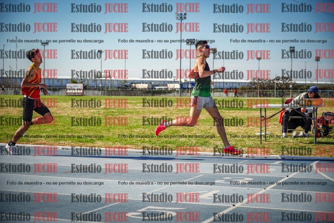 Fotos de los 1000 m llanos de varones