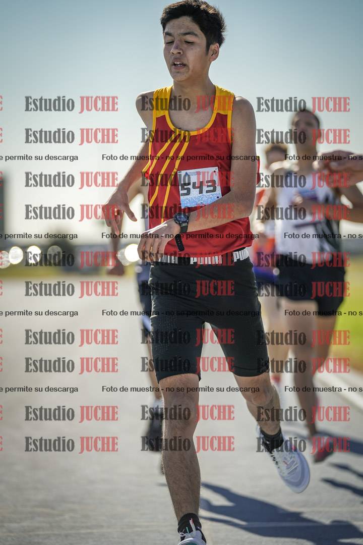 Fotos de los 1000 m llanos de varones