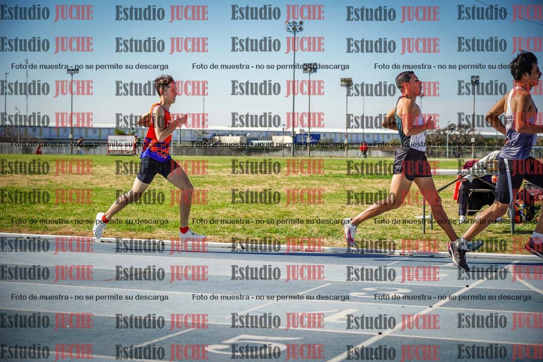 Fotos de los 1000 m llanos de varones