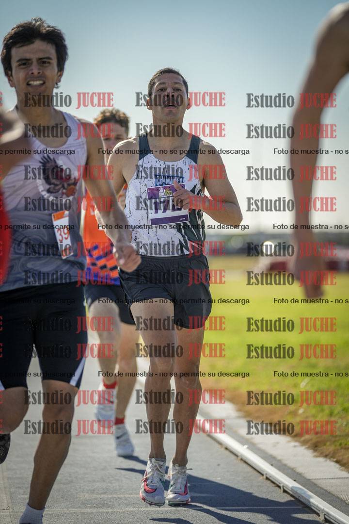 Fotos de los 1000 m llanos de varones